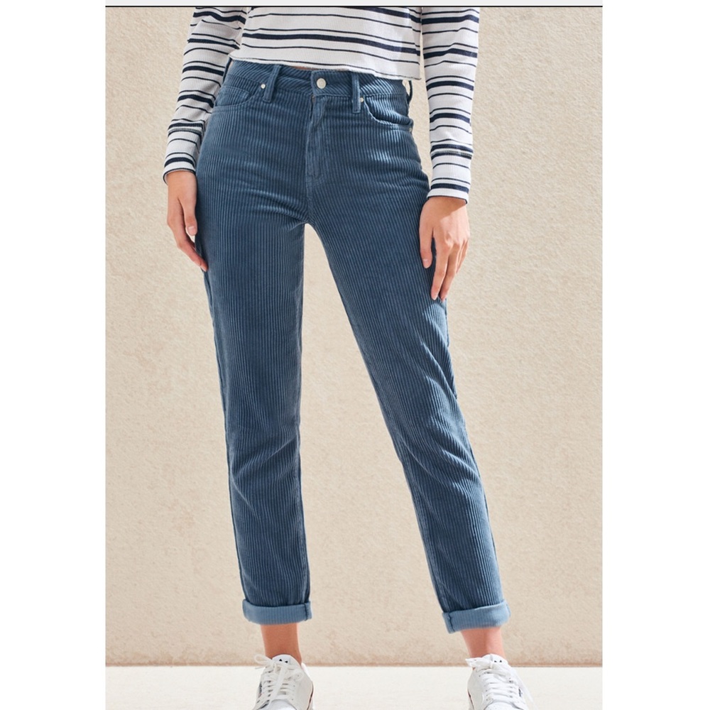 PacSun Dusty Blue Corduroy Mom Jeans, Size 26 Sold out online!
